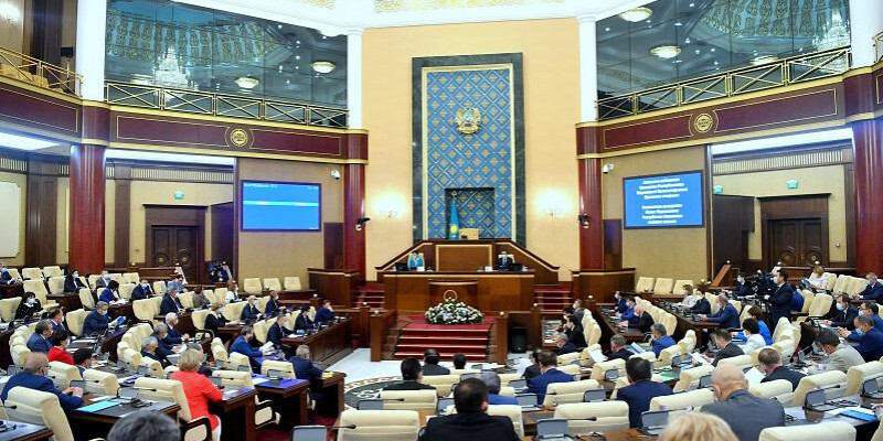Президент Парламент жұмысына оң баға берді