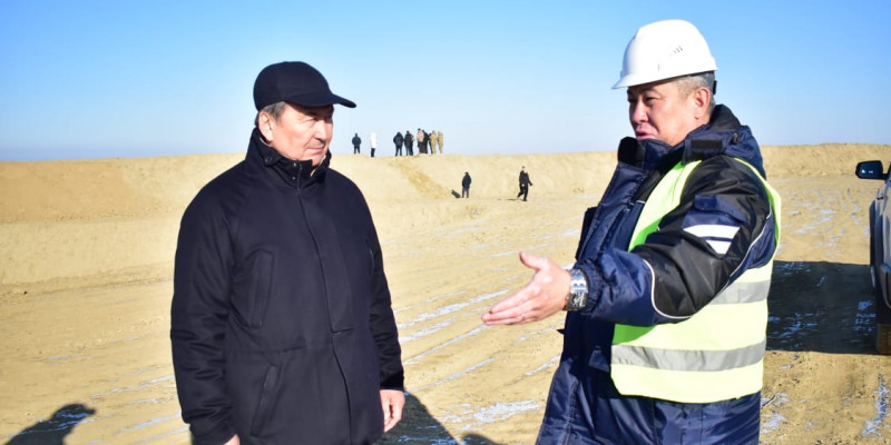 Мәжіліс депутаттары Жем өзені мен Құрсай өзектерінің түбін тереңдету жұмыстарымен танысты