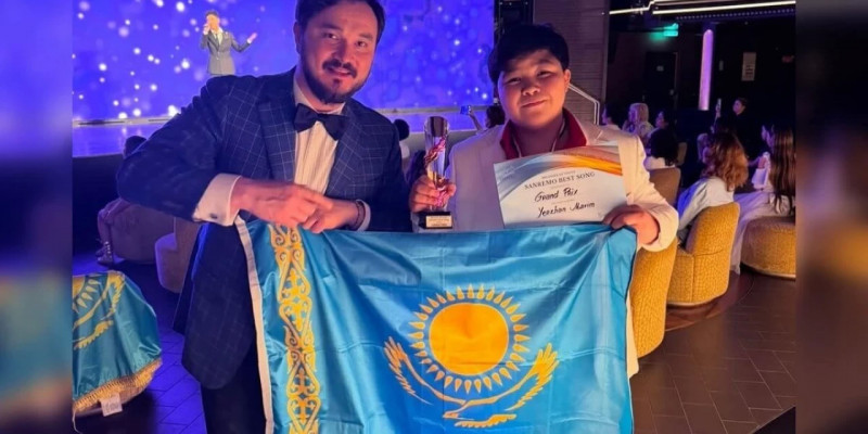 Жас әнші Ержан Максим Дубайда жеңімпаз атанды