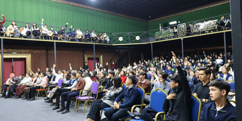 «Жұмысшы мамандықтары жылы»: Алматыда талапкерлерге кәсіби бағдар жасауға арналған семинар өтті