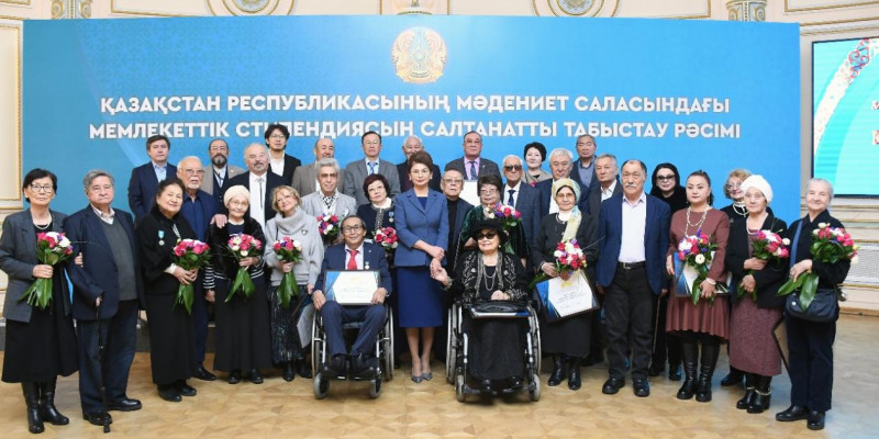 Аида Балаева әдебиет пен өнер қайраткерлерін Президент айқындаған құндылықтарды насихаттауға шақырды