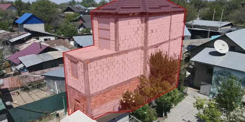 Алматыда тағы бір заңсыз салынған нысан бұзылады (ФОТО)