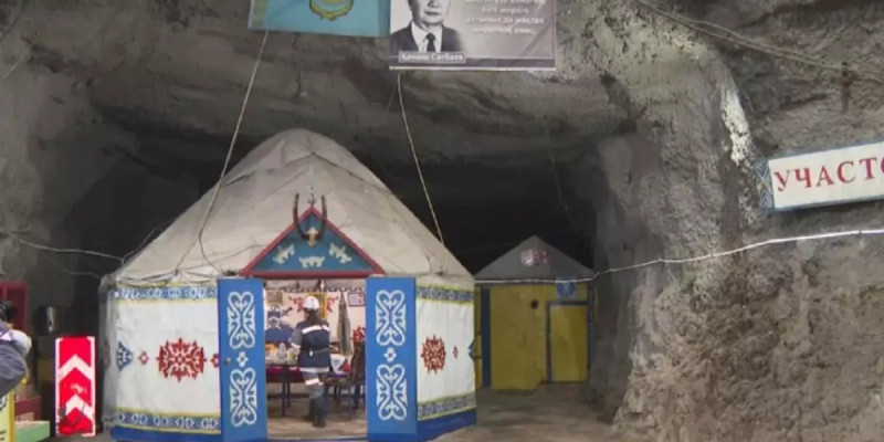 «Тереңдігі 650 метр»: Жезқазғанда кенші жер астында киіз үй тікті