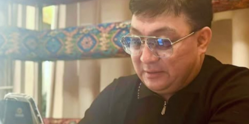 «Қорғап қала алмадық»: Тоқтар Серіков қатерлі дерттен көз жұмған бауыры туралы айтты