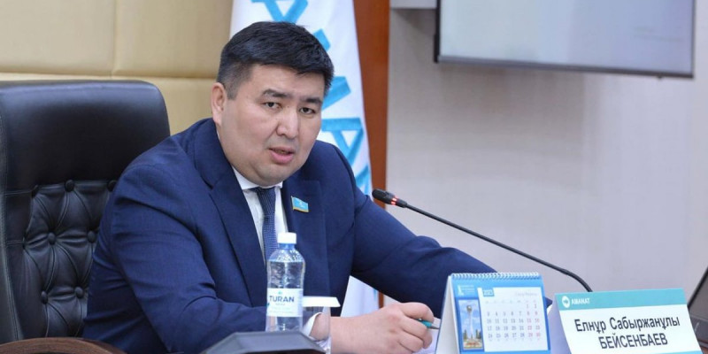 Білімді әрі еңбекқор жастарымыз лайықты жұмыс таба алмай жүр – Елнұр Бейсенбаев