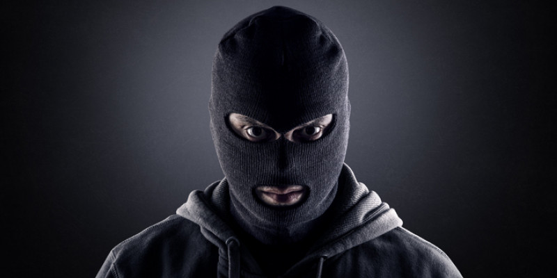 Ақтөбелік азамат ұрыларға өз туысының үйін тонауға көмектескен