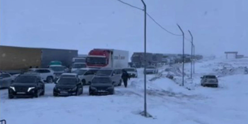 Абай облысында 200 көлік жолда тұрып қалды
