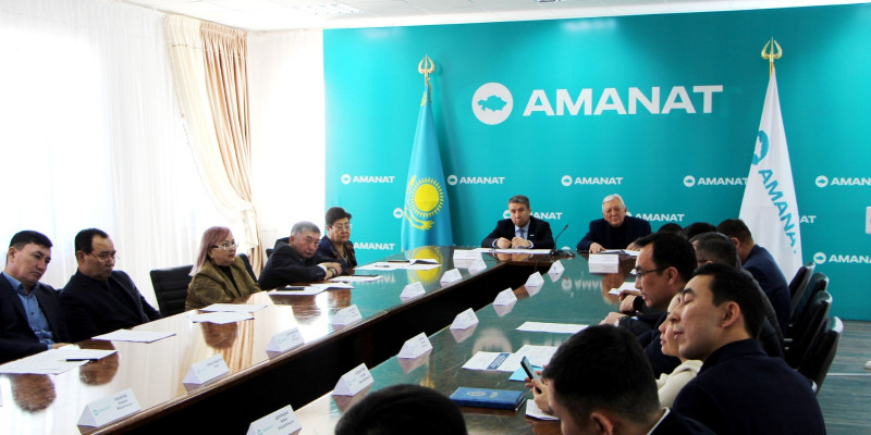 «AMANAT»: Бизнес субъектілеріндегі мемлекеттік тілдің қолданылу жағдайы талқыланды