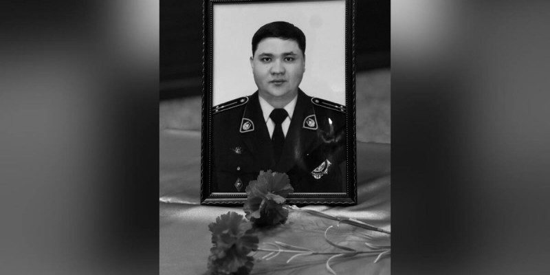 Жамбылда қызмет бабында қаза тапқан полицейді ақтық сапарға шығарып салды