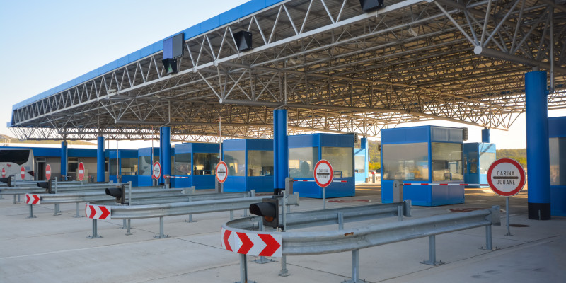 Алматы облысындағы кеденде 37 ірі салық төлеушіні негізсіз тексерген