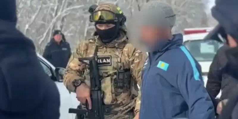 Жетісуда діни экстремизмге қатысы бар 3 күдіктіден есірткі тәркіленді