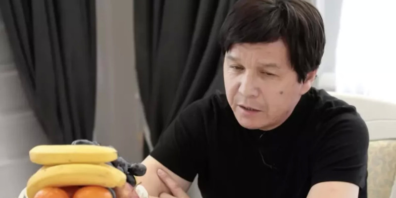 «Күйеу балаларыммен араласпаймын»: Абай Бегей көңілін қалдырғандарды кешірмейтінін айтты