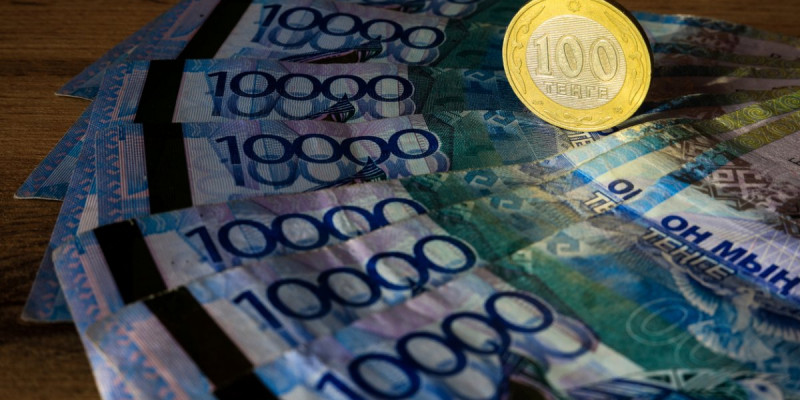 Түркістан тұрғындарынан 92 млн теңге алған алаяқ сотталды