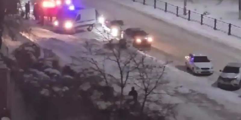 Теміртауда төбелесіп жатқан екі жігітті ажыратпақ болған азамат қаза тапты