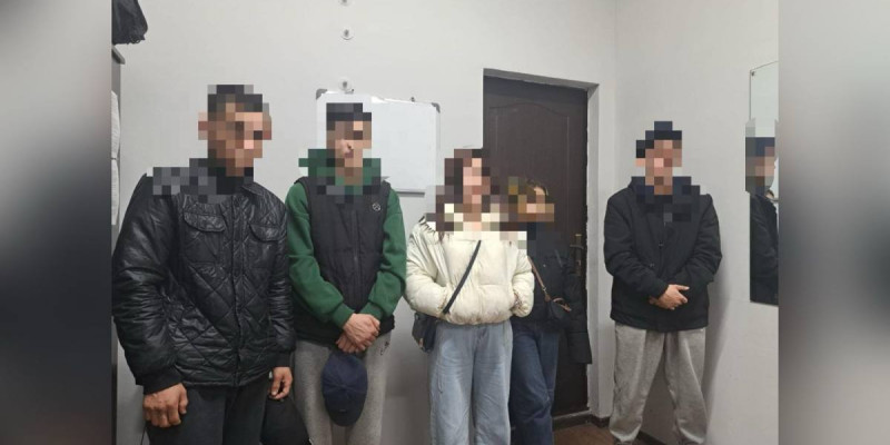 Алматыда жігіттерді тонаған 26 күдікті ұсталды