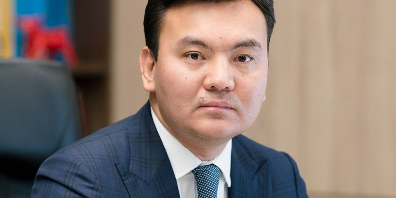 Ғылыми жұмыстардың белгілі бір бөлігі міндетті түрде қазақ тілінде жазылып, қорғалуын талап ету маңызды – Рауан Кенжехан