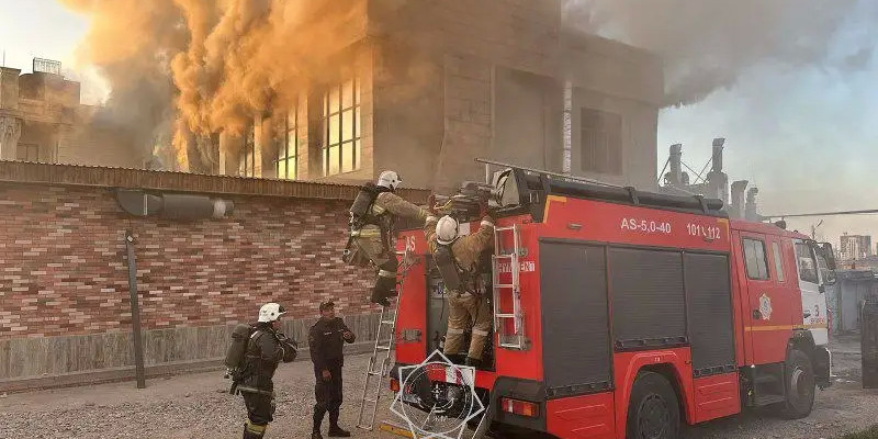 Шымкентте екі қабатты кафеден өрт шықты