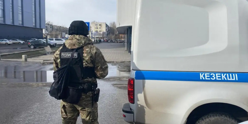 Екібастұзда сауда орталығына жарылғыш зат қойылғаны туралы хабарлама түскен