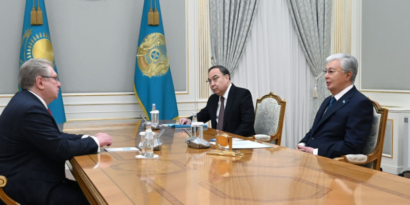 Президент Дипломатия институтының директоры Алексей Волковты қабылдады