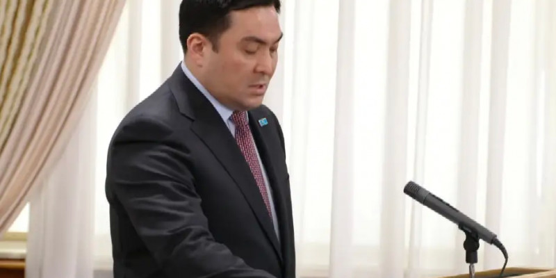 Жаңа энергетика министрі Үкімет отырысында ант берді