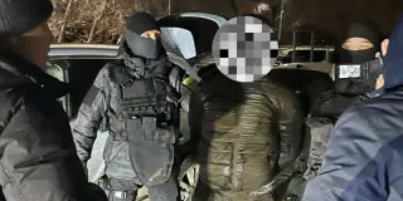 Павлодарда бұрынғы құқық қорғау органдарының қызметкерлері мүшелік еткен қылмыстық топ ұсталды