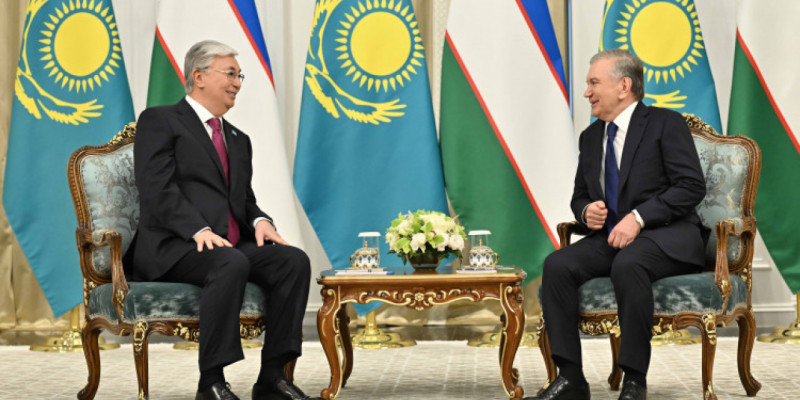 Мемлекет басшысы Өзбекстан Президентімен кездесті