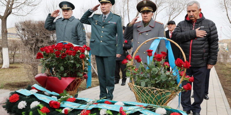 Ұлттық ұлан «Қазбаттың» әскери қызметшілеріне құрмет көрсетті
