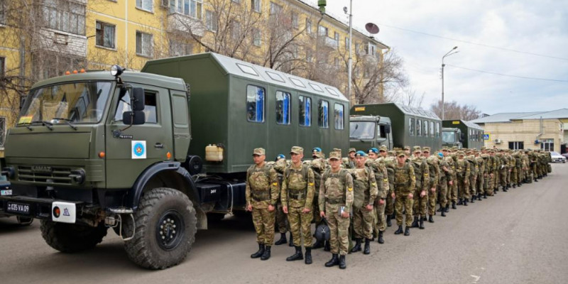 Құрлық әскерлері институтының курсанттары Жеңіс парадына қатысу үшін елордаға келді