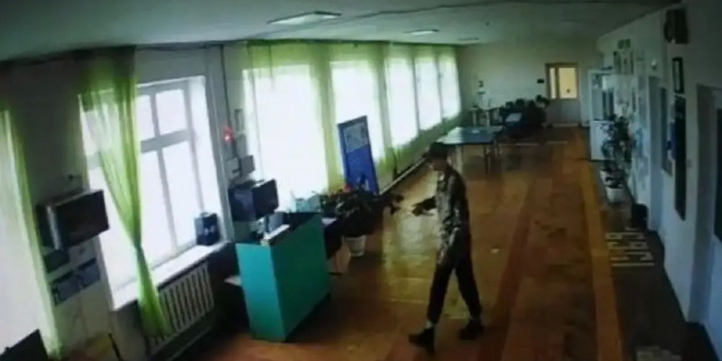 Ақмола облысында мектепке қолына пышақ ұстаған белгісіз адам кіріп кеткен