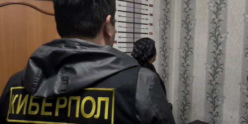 «Мемлекеттік грант алып беремін»: Тұрғындарды алдап, 5 млн теңге жымқырған алаяқ әшкереленді