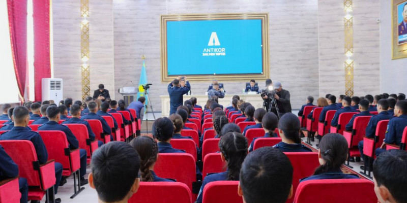 Ақтөбеде құқық қорғау органдарының қызметкерлері арасында сыбайлас жемқорлыққа қарсы мәдениетті нығайту мәселесі талқыланды