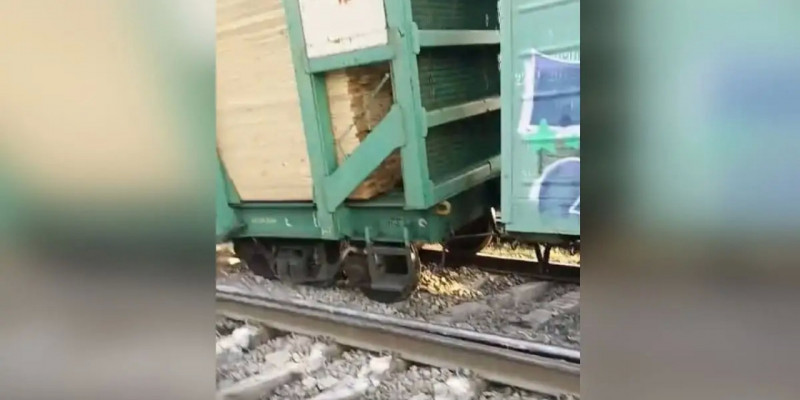 Жамбыл облысында жүк вагондары жолдан шығып кетті