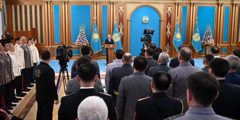 Президент Отан қорғаушылар күнімен құттықтады