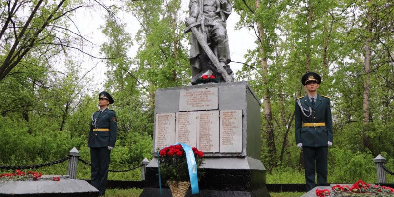 «AMANAT» партиясы Петропавлда Жеңіс күніне орай акция өткізді