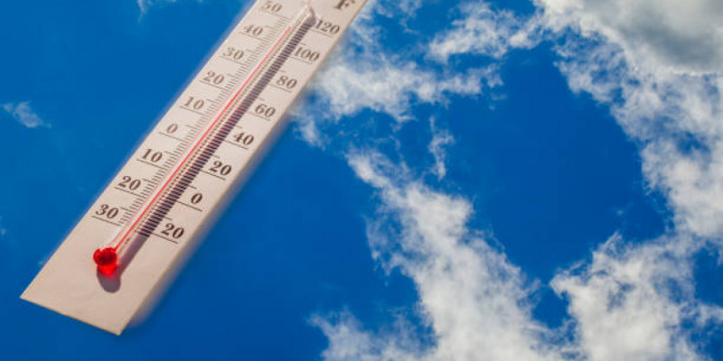 Қатты ыстық, күшті жел: Қазгидромет ел тұрғындарына ескерту жасады