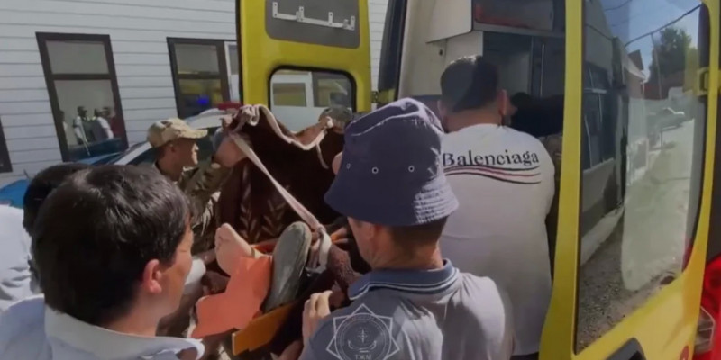 Түлкібаста құрылысшы 4 метрлік шұңқырға құлап кетті