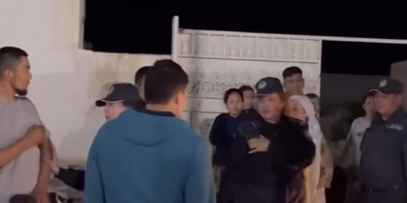 Ақтауда ұсталған бір топ жасөспірімнің видеосы тарады