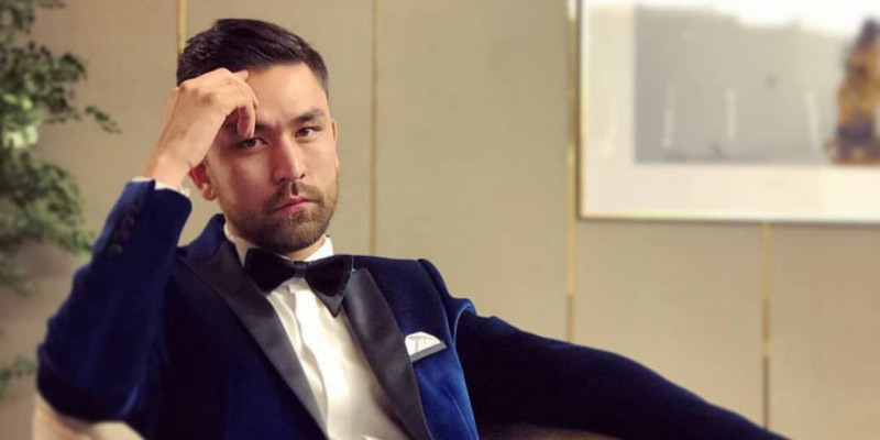 «80-ге келген шалдай айттыңыз»: Марапат туралы жазған әнші Әмре оқырман сынына жауап берді