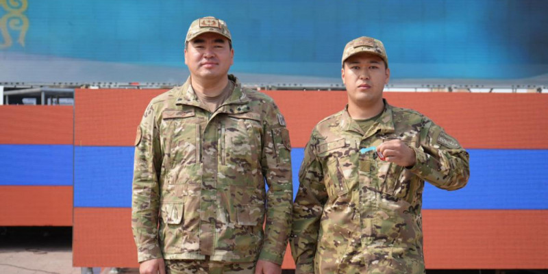 Төтенше жағдайлар министрі 10 ақтөбелік құтқарушыға пәтер кілтін табыс етті