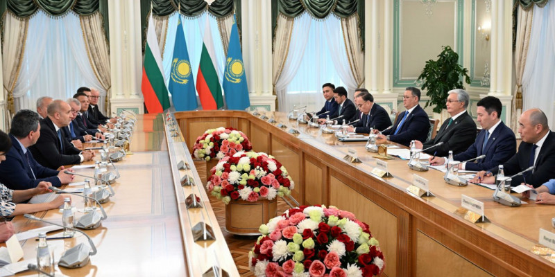 Қазақстан мен Болгария президенттері кеңейтілген құрамда келіссөз жүргізді