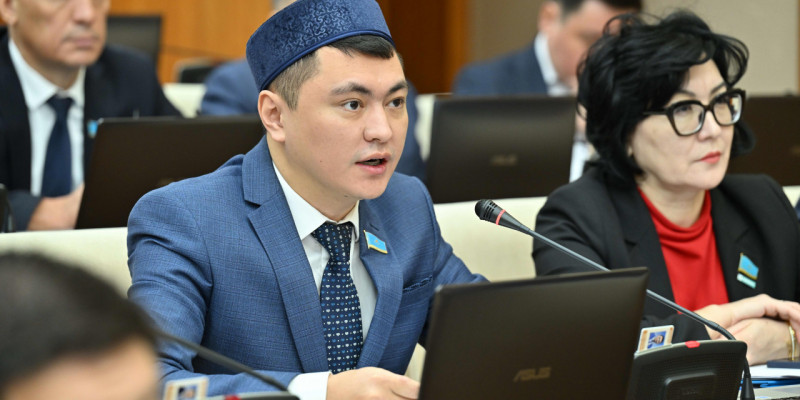 Дәулет Мұқаев: Әрбір оныншы қазақстандық бүйрек ауруына шалдыққан, бірақ көбіне диагноз қойылмайды