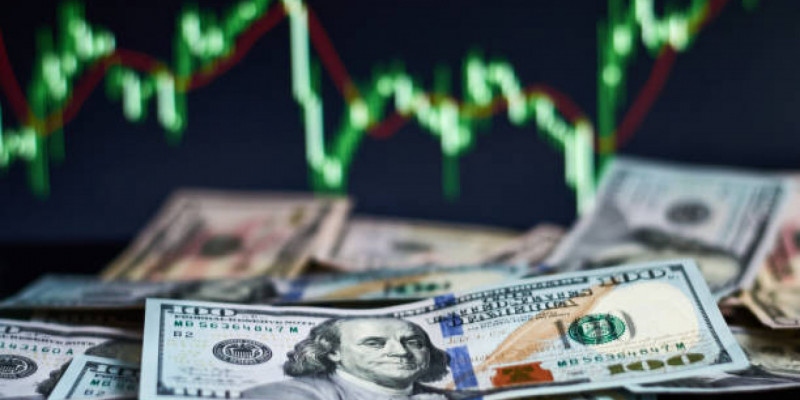 Биржада доллар 3 теңгеге қымбаттады