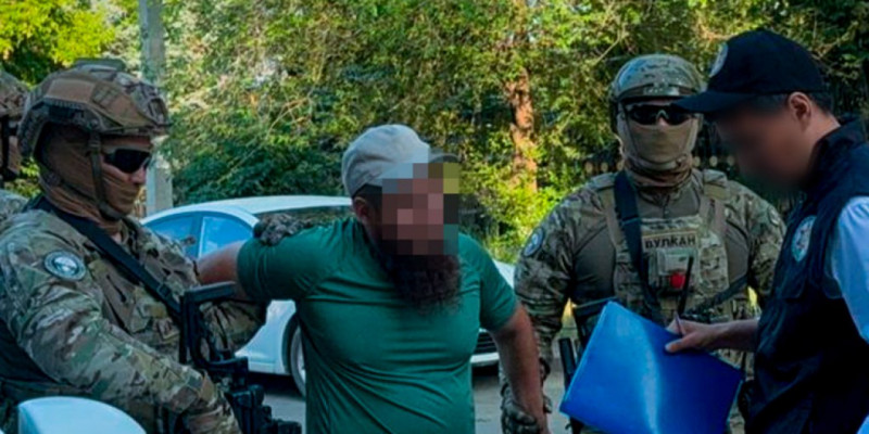 Оралда кәсіпкерлерден ақша бопсалаған қылмыстық топ ұсталды