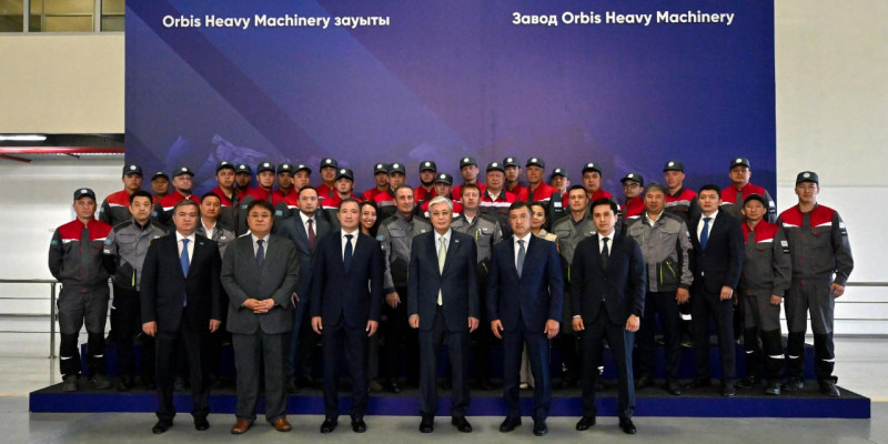Президент Orbis Heavy Machinery арнайы және коммерциялық техника зауытына барды