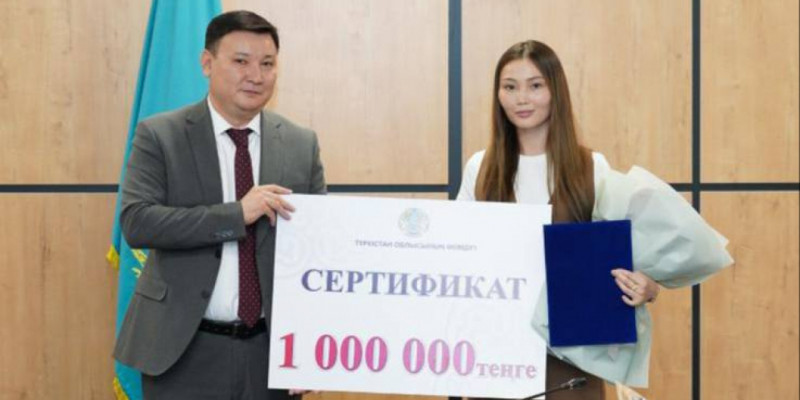 Түркістан облысының әкімдігі каратэші Әсел Қанайға 1 млн теңге берді