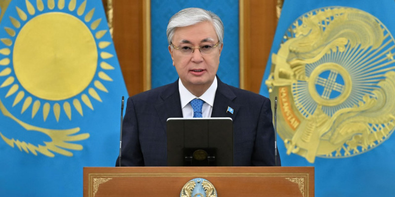 Мемлекет басшысы БАҚ қызметкерлерін марапаттады