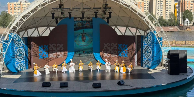 Ұлттық домбыра күні: Астанада өткен бірегей мәдени іс-шараға  20 000-нан астам қонақ жиналды