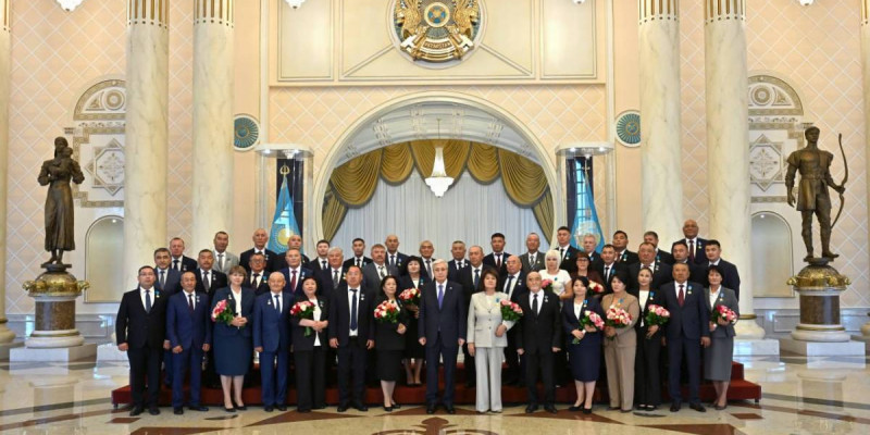 Президент су шаруашылығы саласының қызметкерлерін марапаттады