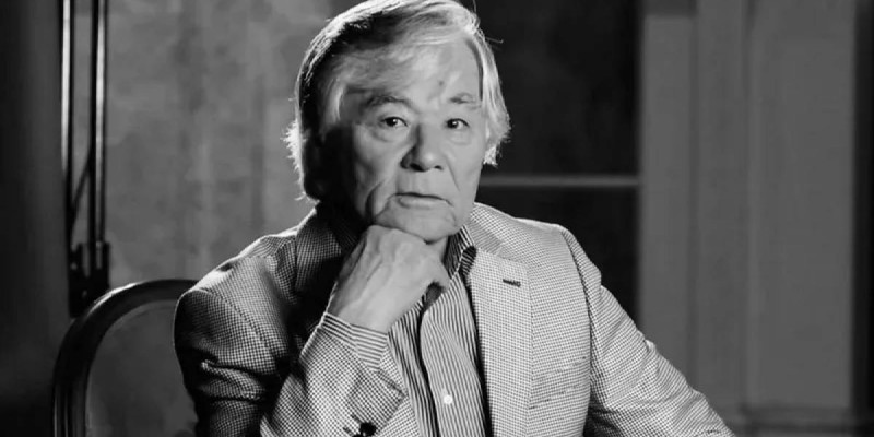 Президент ақын Исраил Сапарбайдың отбасына көңіл айтты