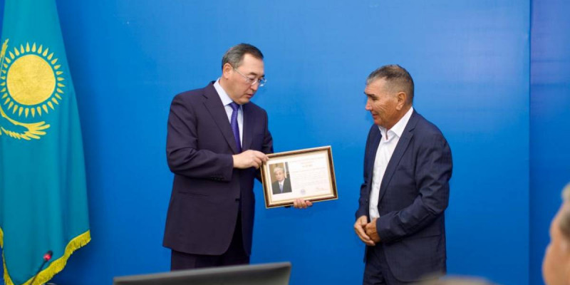10 жастағы баланы иттерден құтқарған тұрғын Президенттің Алғыс хатын алды